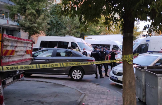 Şişli'de börekçiden kaptığı bıçakla sokakta kan döktü
