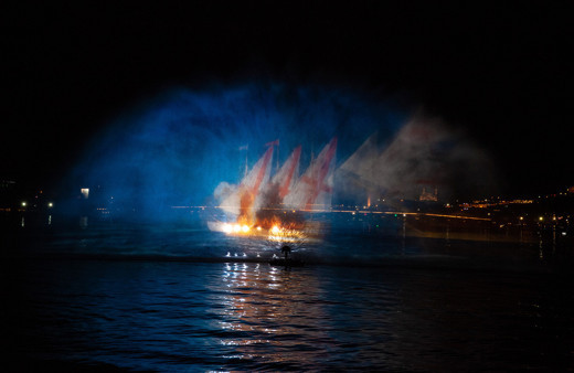 İstanbul Haliç'te Preveze Deniz Zaferi için hologram gösterisi düzenlendi