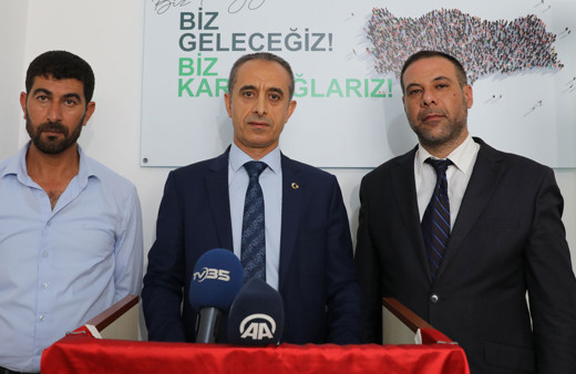 Gelecek Partisi'nin İzmir'deki 6 ilçe başkanı istifa etti
