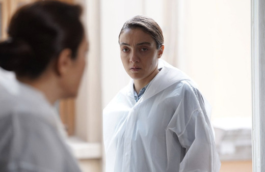 Masumlar Apartmanı kitabı var mı yazarı kim?