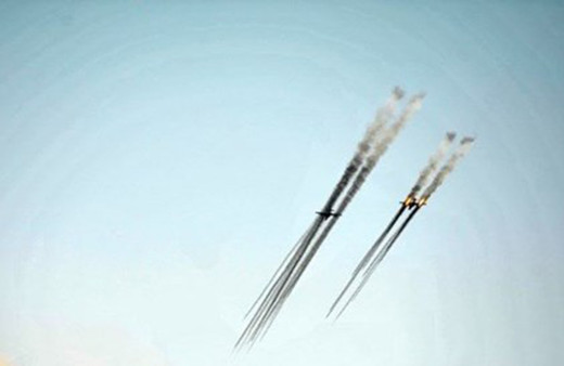 Ermenistan'ın 2 savaş uçağı düştü! Ermeni pilot paraşütle böyle atladı