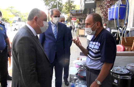 Kahramanmaraş'ta koronavirüs denetimindeki Vali'ye esnaftan güldüren sözler
