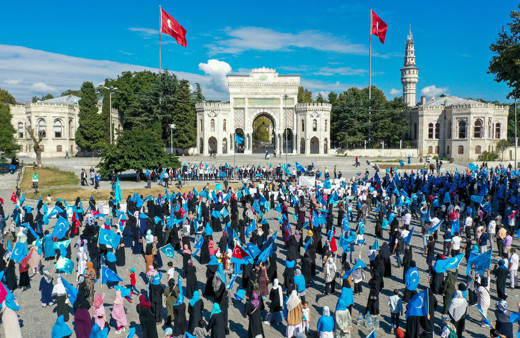Yüzlerce insan Doğu Türkistan için bir araya geldi! Çin'in işgaline karşı tek ses oldular