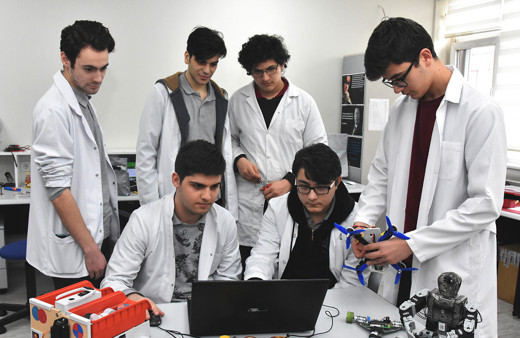 Liseler 5 Ekim Pazartesi günü yüz yüze eğitime başlıyor! Sadece 'uygulamalı dersler' için...