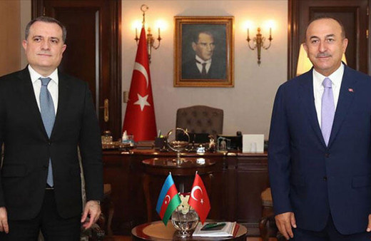 Çavuşoğlu Azerbaycanlı mevkidaşı ile görüştü