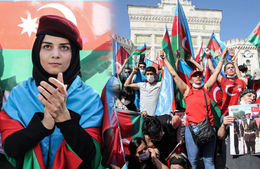 Azerbaycan bayrağını alan Beyazıt'a koştu! İstanbul'dan destek sloganları