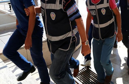 FETÖ şüphelisi karı koca Yunanistan'a kaçarken yakalandı