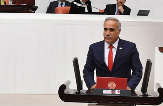 CHP'li vekil Aziz Aydınlık koronavirüse yakalandı