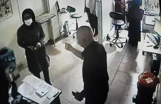 Beyoğlu'nda yaşandı! Karantinadan kaçtı, göz muayenesi olmaya gitti