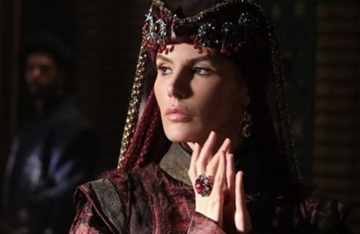 Melikşah eşleri kimdir oğlu Ahmet Sencer'in annesi kimdir?