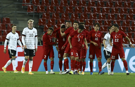 Almanya Türkiye maçı golleri ve geniş özeti