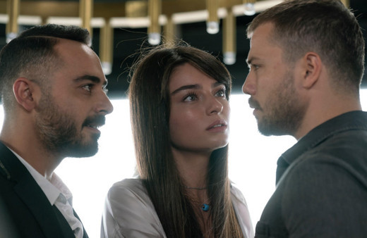 Show TV kanalının Arıza dizisi final getirdi ATV'nin son kalesi yıkıldı