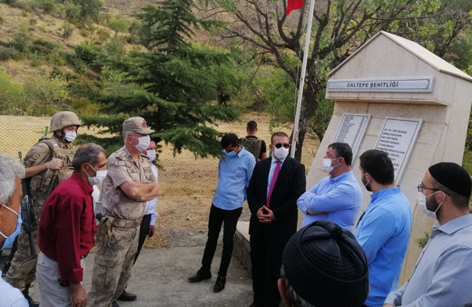 PKK'lı teröristlerin Daltepe ve Kalkancık köylerinde katlettiği 37 kişi törenle anıldı