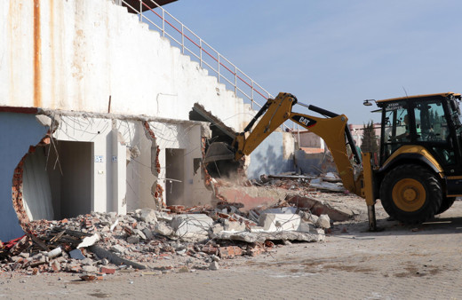 Bakan Kasapoğlu Edirne'de talimat vermişti! Yıkılıp yeniden yapılıyor
