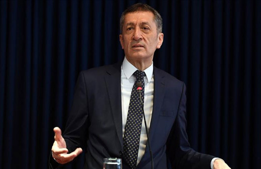 Bakan Ziya Selçuk'tan Öğretmenler Günü mesajı