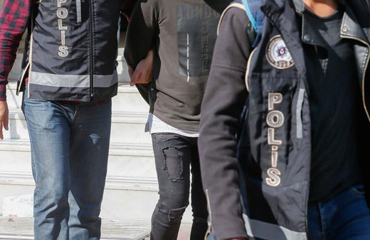 Diyarbakır'da terör soruşturması! 12 şüpheli gözaltına alındı