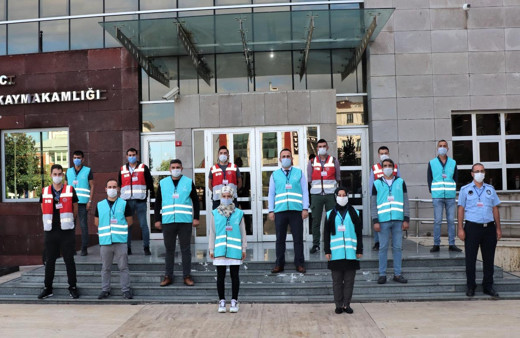 Sultanbeyli‘de Covit-19 ile mücadele kapsamında kurallara uymayanlara gerekli cezai işlemler tereddütsüz ve hemen uygulanıyor