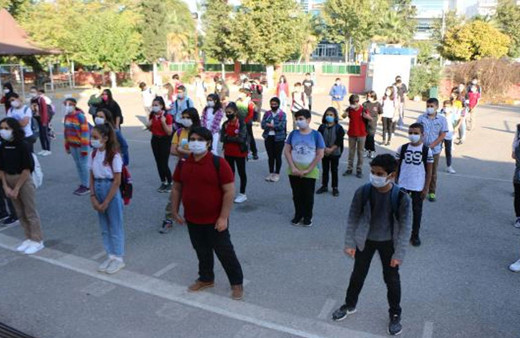 Bilim Kurulu üyesi Prof. Dr. Yavuz açıkladı! Sınıfta pozitif öğrenci çıkarsa ne olacak