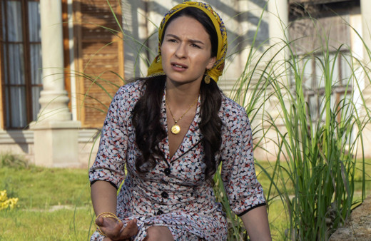 ATV dizisinde oynayan Selin Yeninci burun estetiği yaptırdı işte son hali