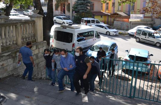 Kütahya'da yüklü miktarda parayla yakalandılar! FETÖ şüphelilerinden 11'i tutuklandı