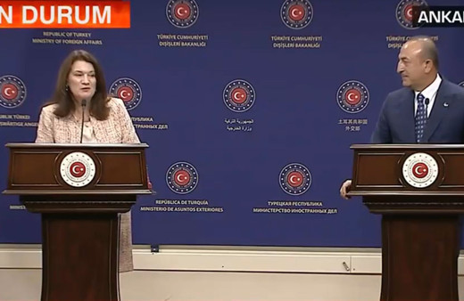 Mevlüt Çavuşoğlu'ndan İsveçli bakana canlı yayında tarihi ayar bu ilk kez oldu