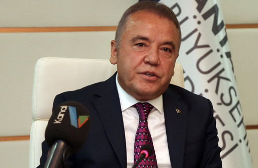 Muhittin Böcek eşi Havva Böcek ve oğlu Mustafa Gökhan  kimdir?