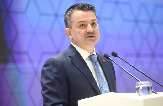 Bakan Bekir Pakdemirli'den elektrikli traktör açıklaması seri üretime hazır