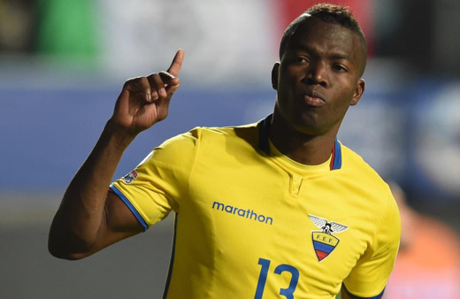 Enner Valencia'dan şov: Ekvador, Suarez'li Uruguay'ı rahat geçti