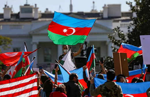 Beyaz Saray önünde Azerbaycan'a destek mitingi! Ermenistan protesto edildi