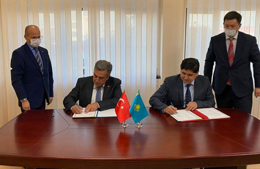 Kazakistan ile Türkiye arasında uzay alanında iş birliği imzalar atıldı