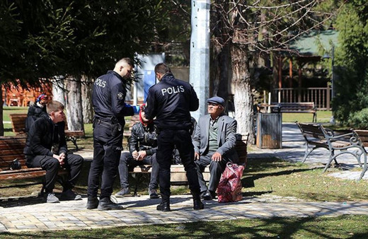 Valilik açıkladı! Edirne'de 65 yaş üstüne sokağa çıkma kısıtlaması getirildi
