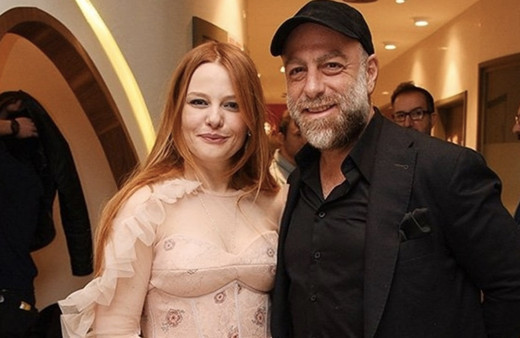 Erol Özmandıracı kimdir kaç yaşında Naz Elmas'ın eşi mesleği nedir?