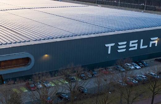 Almanya defalarca Tesla'yı uyardı ama dinlemediler! Sonunda erişim engellendi