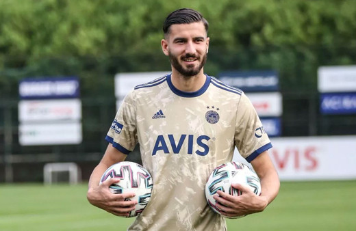 Kemal Ademi: Ronaldo'dan daha yükseğe sıçrayabilirim