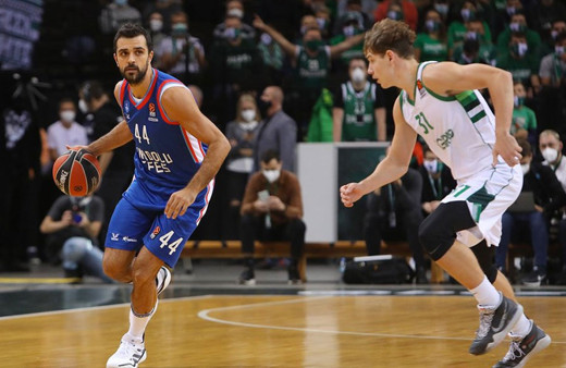 Anadolu Efes, deplasmanda Zalgiris Kaunas'a boyun eğdi