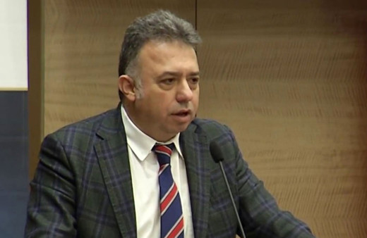 'Işıklar yanıyor' paylaşımı yapan Engin Yıldırım'ın kardeşi hakkında FETÖ soruşturması