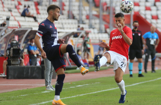 Nefes kesen Antalyaspor - Gaziantep FK maçında kazanan çıkmadı
