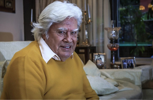 ATV Kuruluş Osman'ın usta oyuncusu Cüneyt Arkın da o uydu bakın ne paylaştı