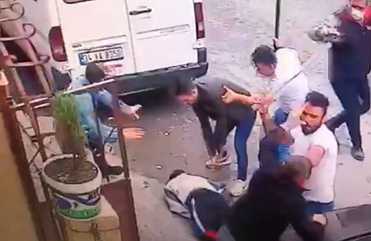 Avcılar’daki baltalı dehşet kamerada