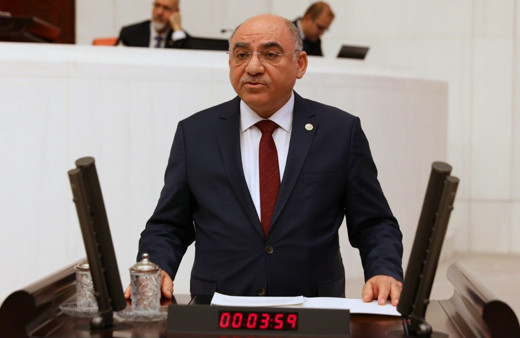 AK Partili Milletvekili Karahocagil koronaya yakalandı
