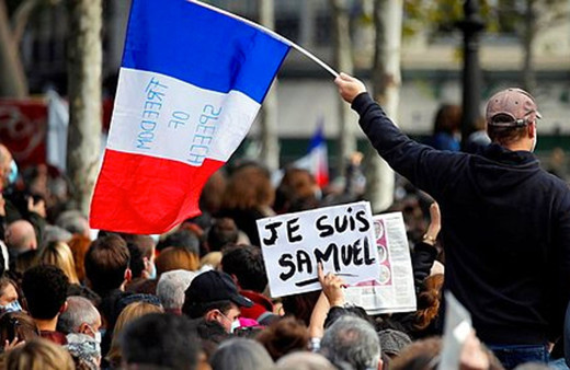 Fransa'da Hz. Muhammed karikatürü paylaşan gazeteye tehdit