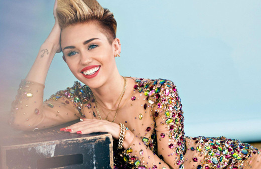 Miley Cyrus UFO'larla yaşadıklarını anlattı duyanlar kahkahalara boğuldu