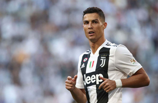 Cristiano Ronaldo koronavirüse yakalandıktan sonra imaj değişikliğine gitti!