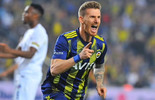 Fenerbahçeli Serdar Aziz, Almanya'da ameliyat geçirdi!