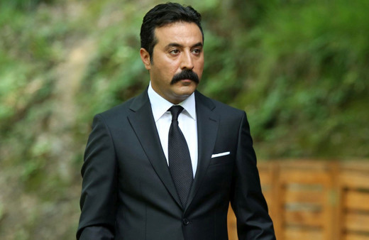 Show TV Çukur'un Kahraman'ı Mustafa Üstündağ yeni aşkını böyle duyurdu