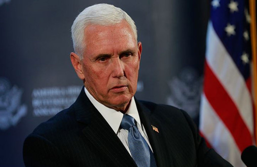 ABD Başkan Yardımcısı Mike Pence'in özel kalemi ve danışmanı Kovid-19'a yakalandı