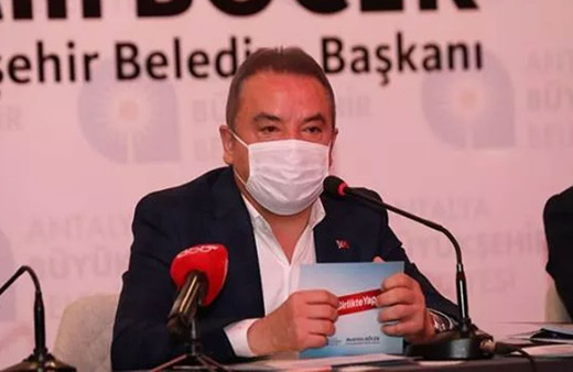 Durumu ciddi! Muhittin Böcek 58’inci yaşına yoğun bakımda girdi