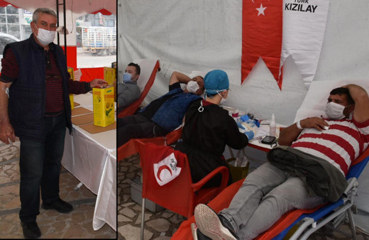 Edirne'de kan verenlere 5 litrelik yağ hediye edildi! Uzun kuyruk oluştu