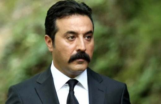 Mustafa Üstündağ aslen nereli kaç yaşında dizileri hangisi?