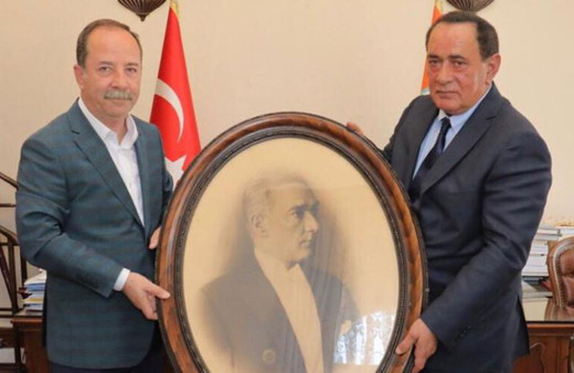 Alaaddin Çakıcı yakın dostu CHP'li Edirne Belediye Başkanı Recep Gürkan'ı ziyaret etti!